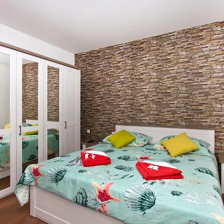 Villa Sea View With Heated Pool Near Split