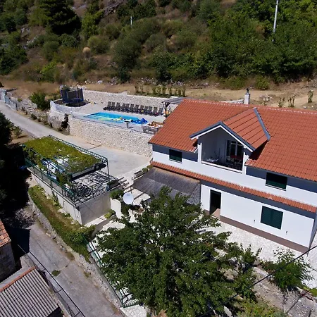 Sea View With Heated Pool Near Split Klis